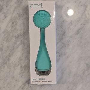 PMD smart facial cleanser